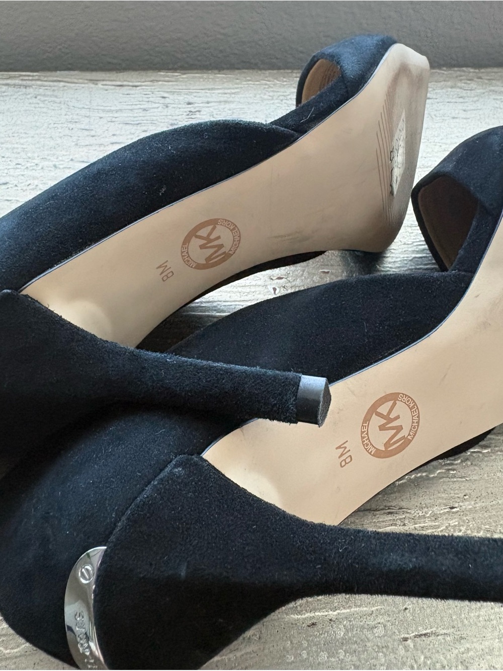 MICHAEL Michael Kors
Pointed Toe D'Orsay Pumps - Julieta High-Heel - Picture 9 of 9